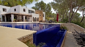 Bella villa in vendita a Ibiza vicino a San Lorenzo