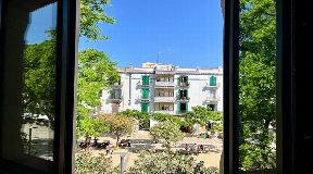 Grande appartamento recentemente riformato nel Paseo Vara de Rey di Ibiza