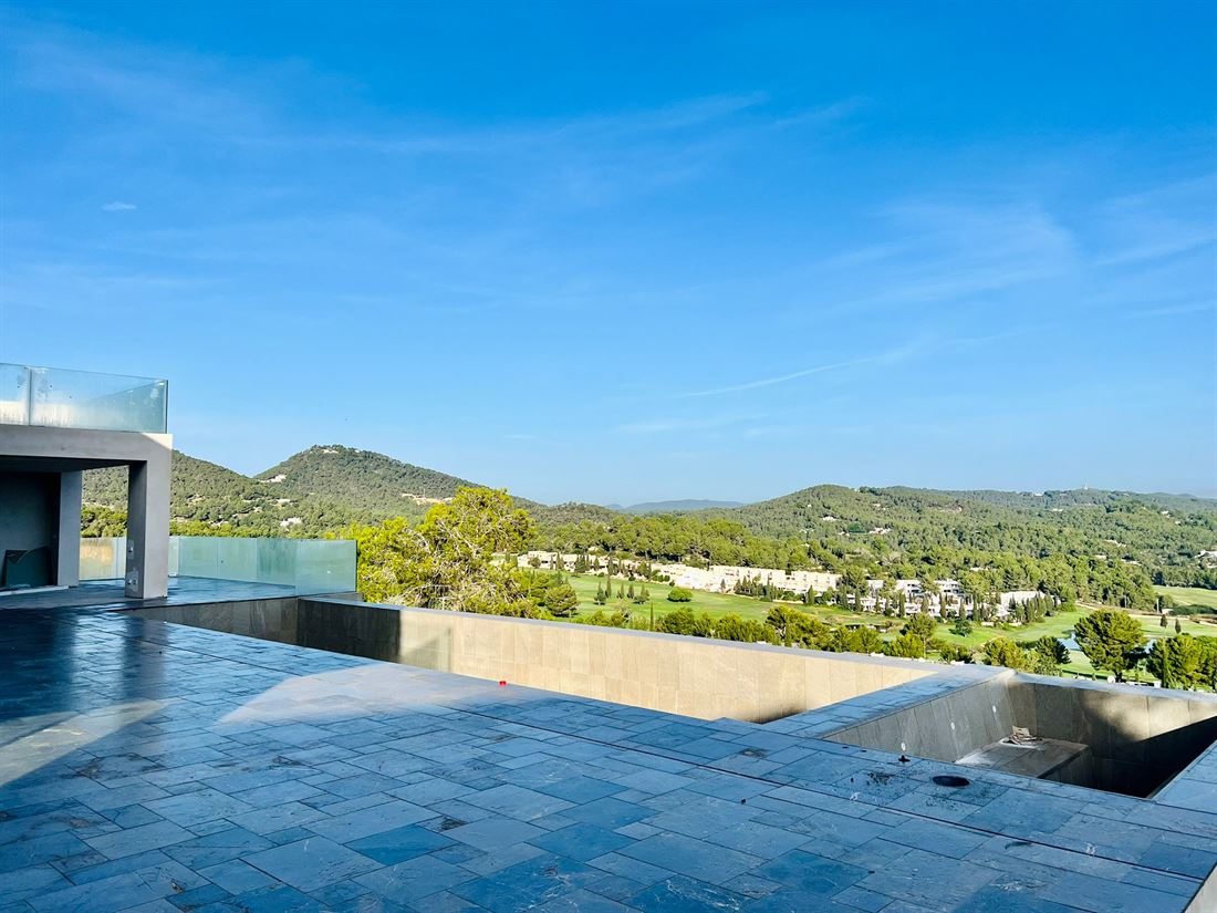 Villa moderna di nuova costruzione a Roca Llisa con splendide viste