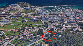 Terreno edificabile con vista mare e licenza edilizia in posizione privilegiata