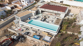 Splendida villa in una posizione tranquilla a Cap Martinet