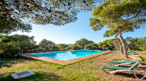 Splendida residenza a schiera con 2 camere da letto e piscina comune a Can Pep Simo, Ibiza